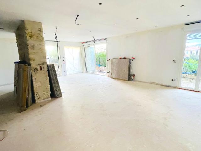 Maison 5 pièces, 160 m² à louer à Mouans Sartoux 06370