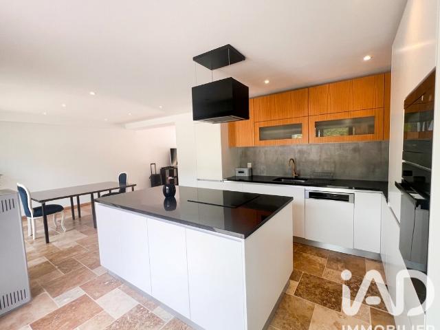 Maison 5 pièces, 160 m² à louer à Valserhône 01200