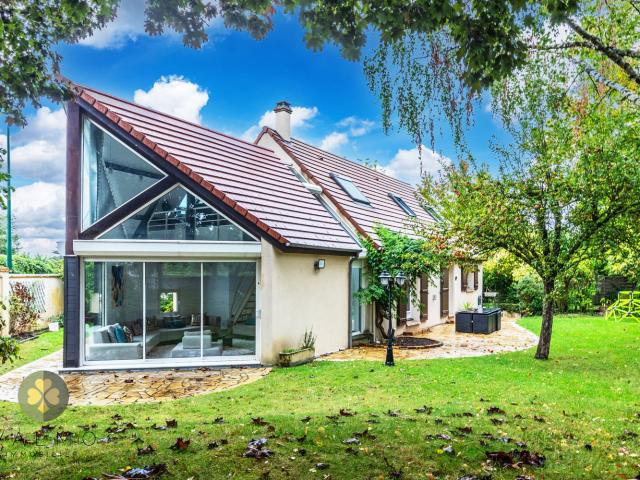 Maison 5 pièces 161 m²