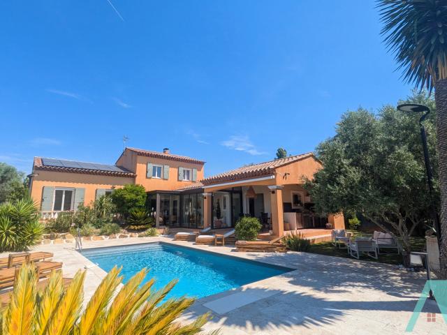 Maison 5 pièces 162 m²
