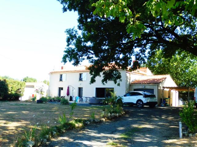 Maison 5 pièces 163 m²