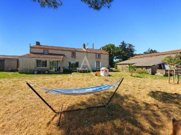 Maison à vendre à 85670, Vendée