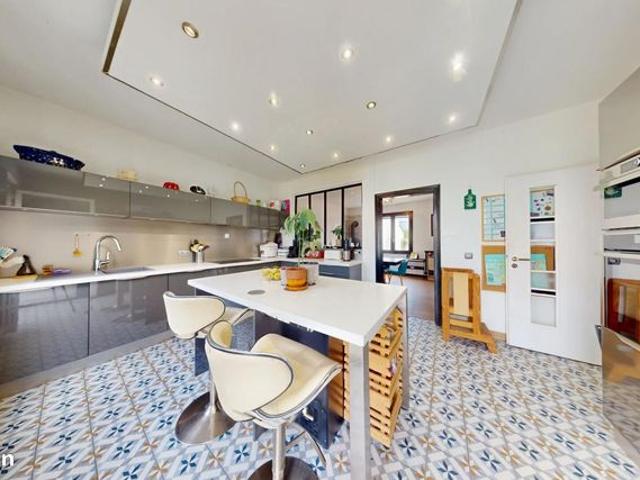 Maison 5 pièces 163 m²