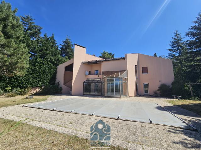 Maison 5 pièces 169 m²