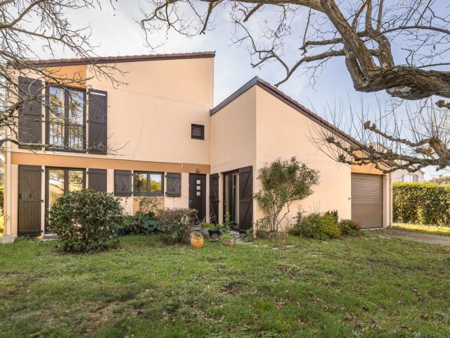 Maison 5 pièces 163 m²