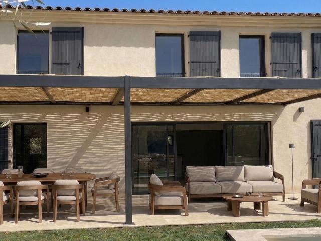 Maison 5 pièces, 163 m² à louer à Aix en Provence 13100