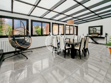 Maison 5 pièces 174 m²