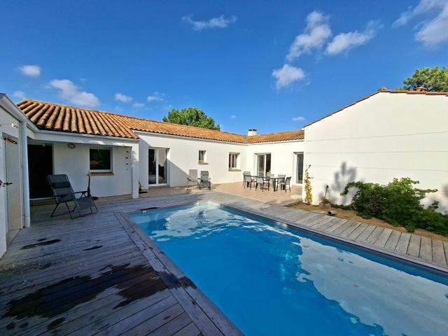 Maison 5 pièces 174 m²