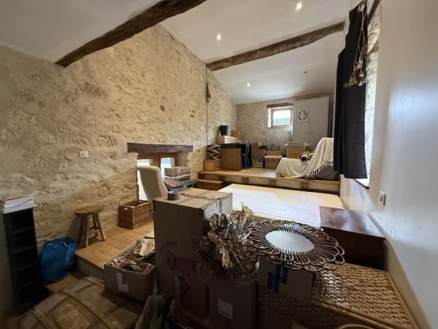 Maison 5 pièces, 174 m² à louer à Montdragon 81440