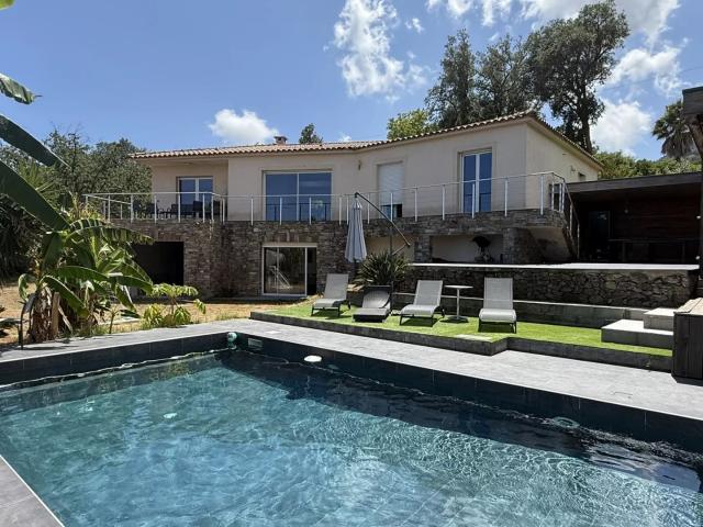 Maison 5 pièces 175 m²