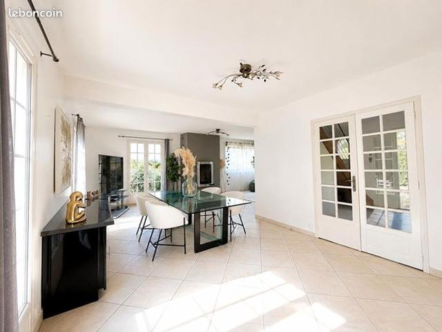 Maison 5 pièces 175 m²