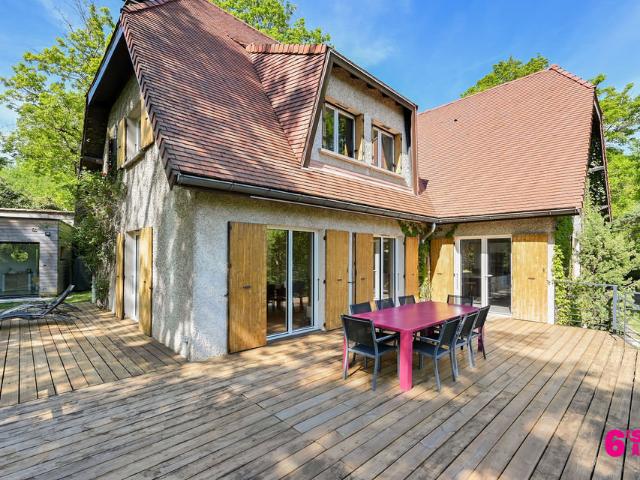 Maison 5 pièces 176 m²