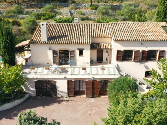 Maison 5 pièces 176 m²