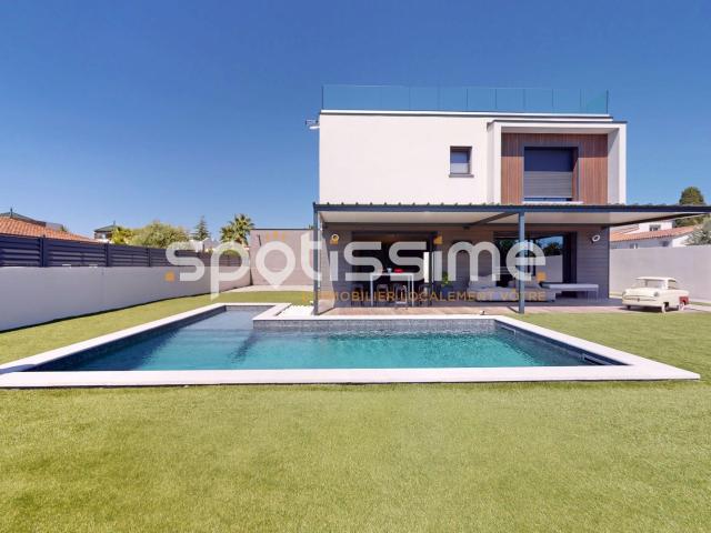 Maison 5 pièces 176 m²