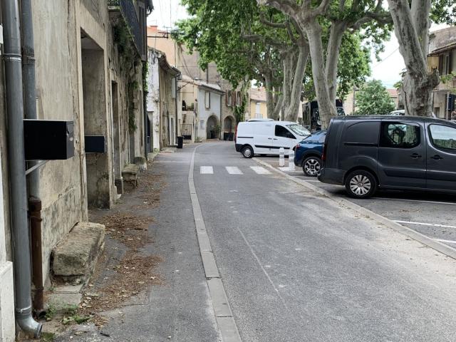 Maison 5 pièces, 176 m² à louer à Clarensac 30870