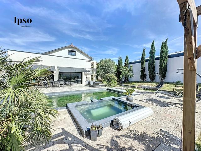 Maison 5 pièces 177 m²