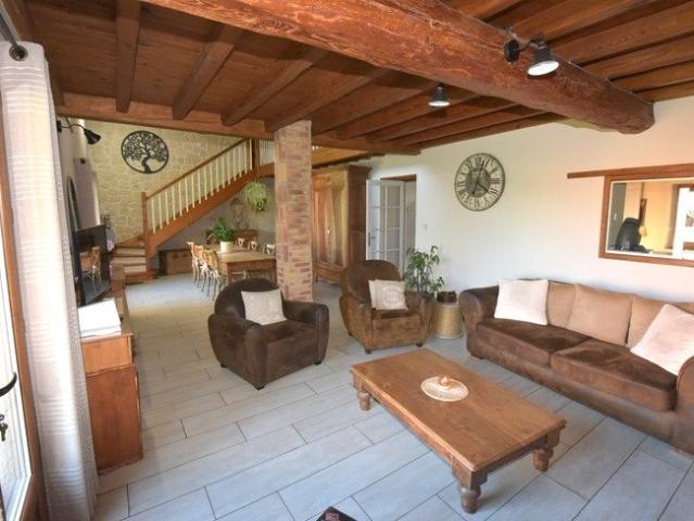 Maison 5 pièces 177 m²