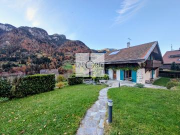 Maison 6 pièces 177 m²
