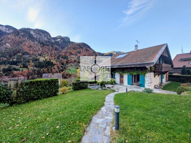 Maison 6 pièces 177 m²