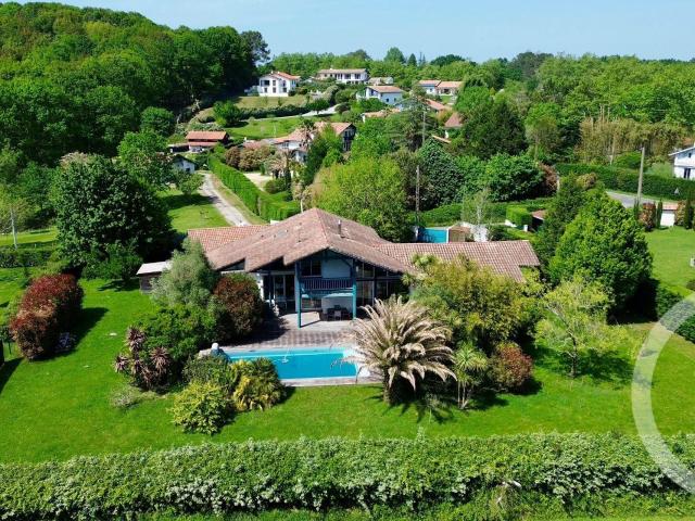 Maison 5 pièces 177 m²