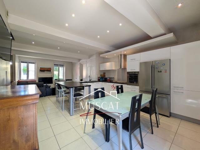 Maison 5 pièces 177 m²