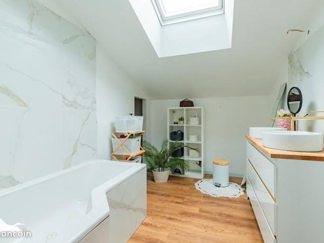 Maison 5 pièces 178 m²