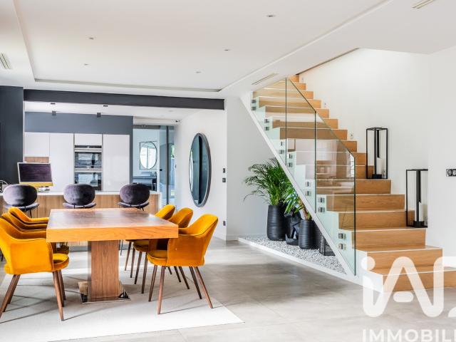 Maison 5 pièces 185 m²