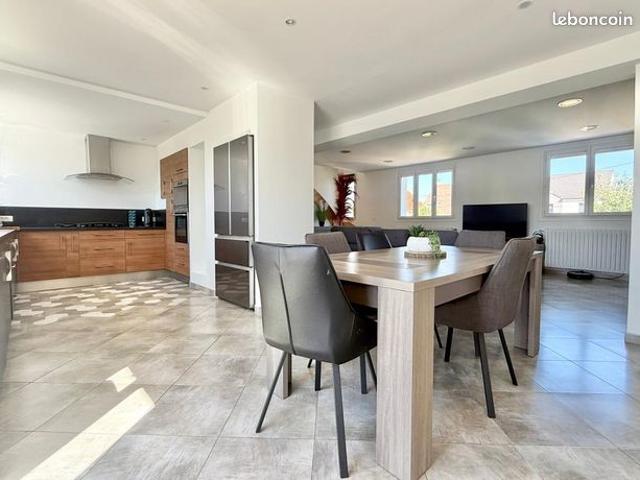 Maison 6 pièces 170 m²