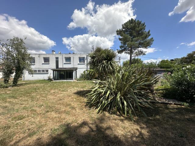 Maison 5 pièces 170 m²