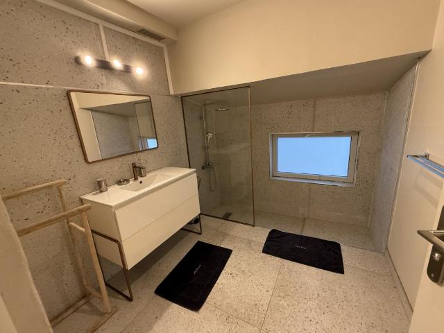 Maison 5 pièces, 170 m² à louer à Saint Paul 97460
