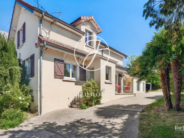 Maison 5 pièces 171 m²