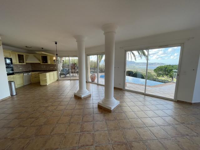 Maison 5 pièces 171 m²