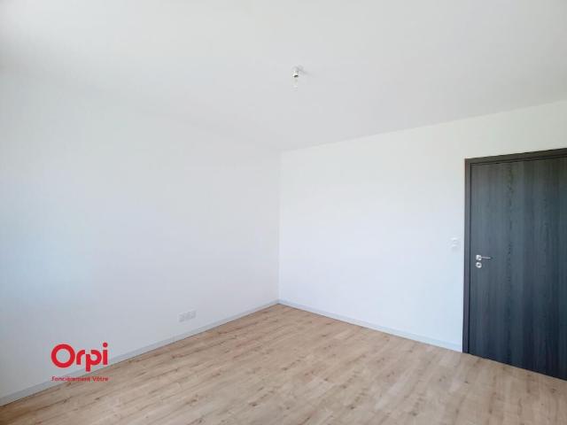 Maison 5 pièces, 171 m² à louer à Saint Fiacre sur Maine 44690