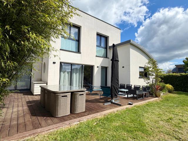 Maison 5 pièces 160 m²