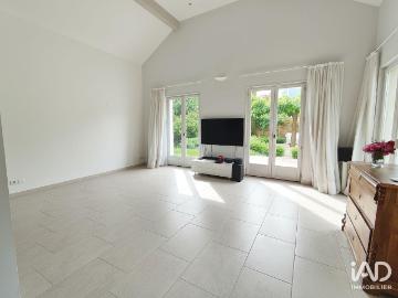 Maison 5 pièces, 172 m² à louer à Nernier 74140