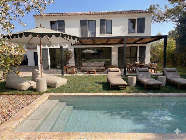 Maison 5 pièces, 173 m² à louer à Aix en Provence 13100