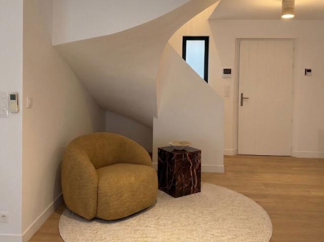 Maison 5 pièces, 173 m² à louer à Aix en Provence 13100