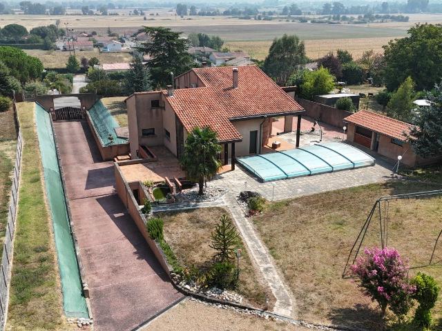 Maison 5 pièces 184 m²