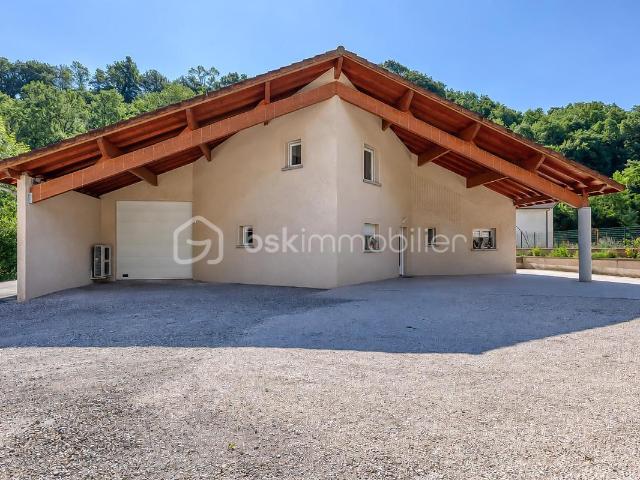 Maison 5 pièces 185 m²