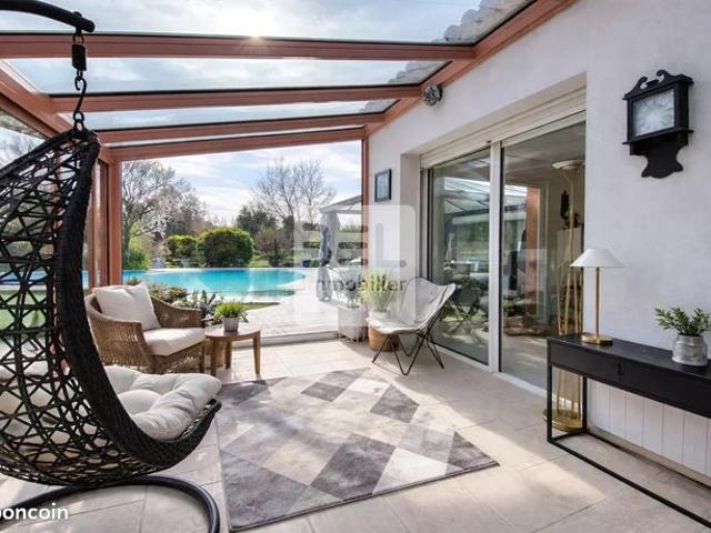 Maison 5 pièces 185 m²