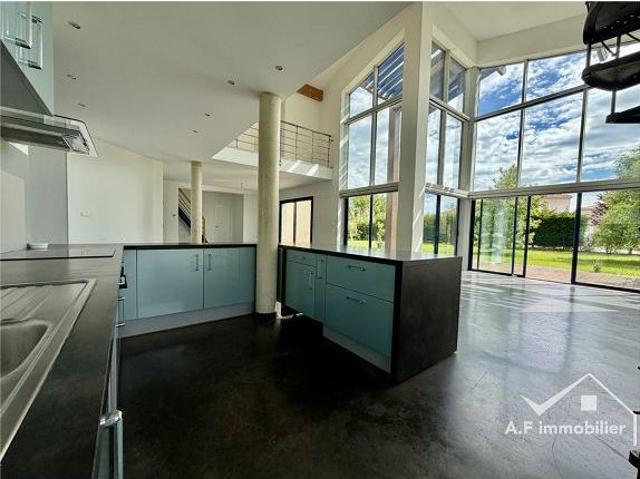 Maison 5 pièces 185 m²