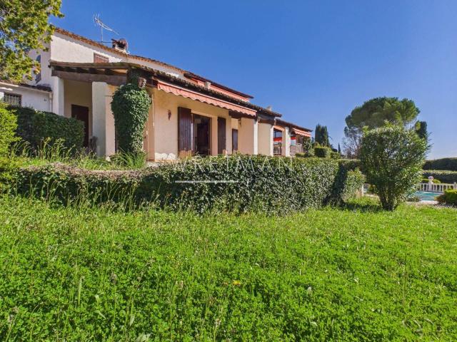 Maison 5 pièces 185 m²