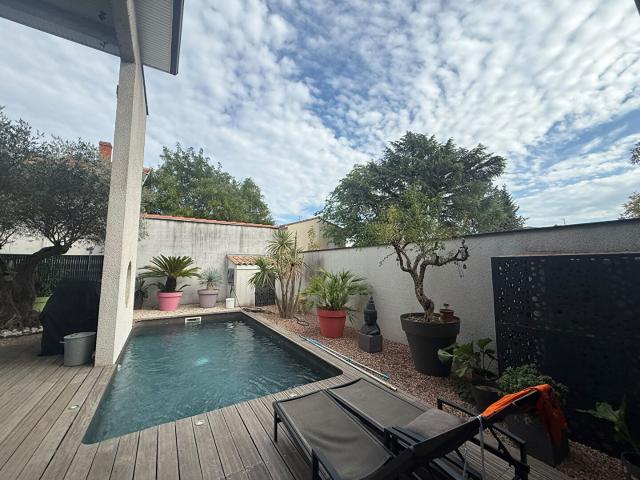 Maison 5 pièces 185 m²