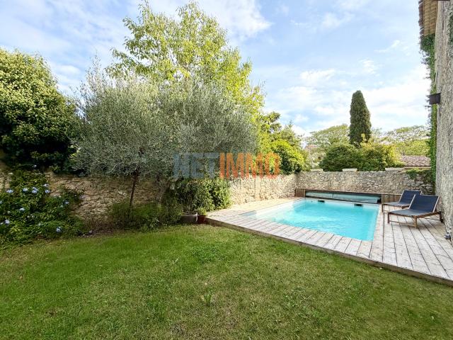 Maison 5 pièces 185 m²