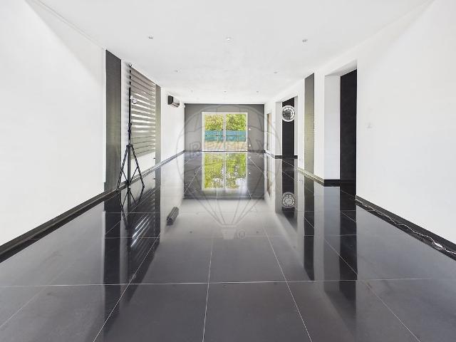 Maison 5 pièces 185 m²