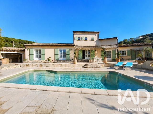 Maison 5 pièces 186 m²