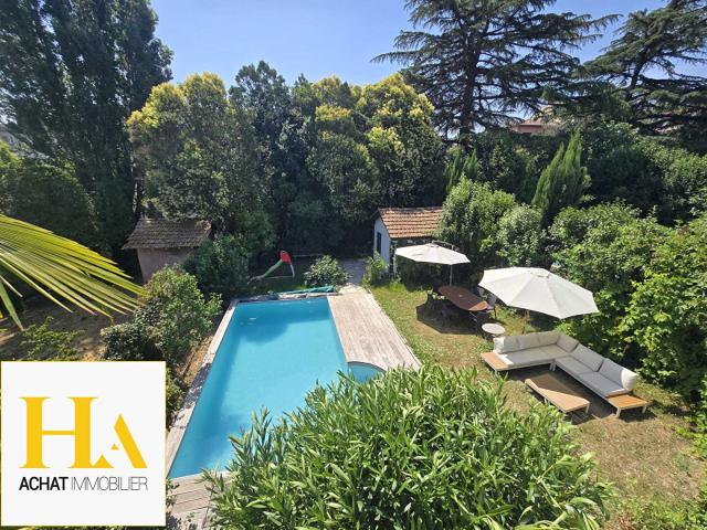 Maison 5 pièces 186 m²