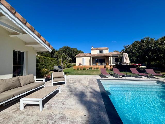 Maison 5 pièces 180 m²