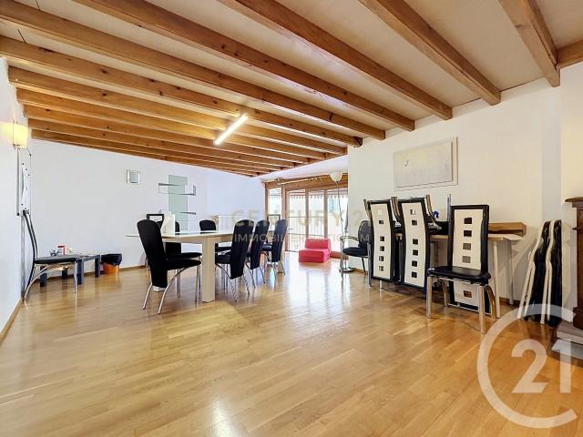 Maison 5 pièces 180 m²