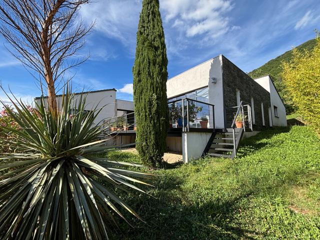 Maison 5 pièces 180 m²